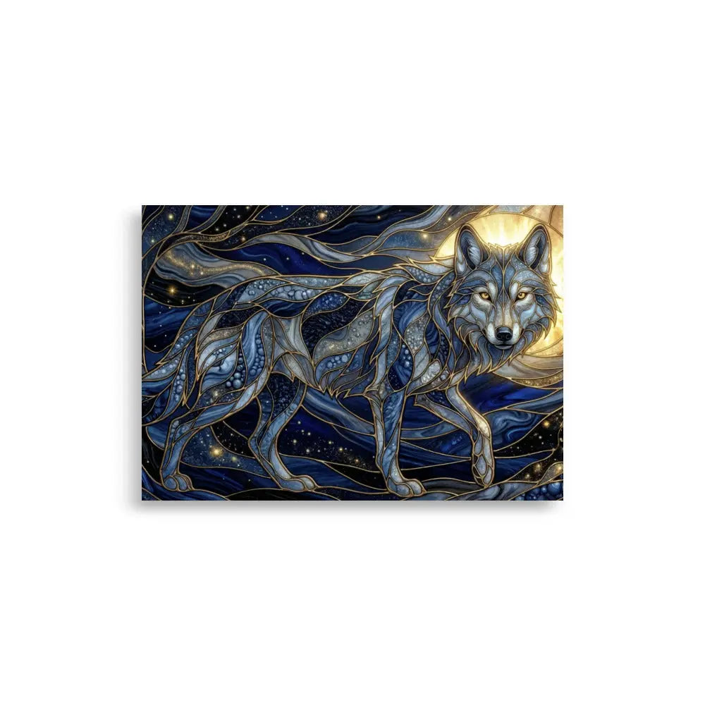 Poster premium 21x30 cm d'un loup gris et bleu comme les racines entrelacées avec énergie cosmique et lumière dorée, art symbolique contemporain représentant l’ancrage, la connexion à la nature et à l’univers - SEVEIA